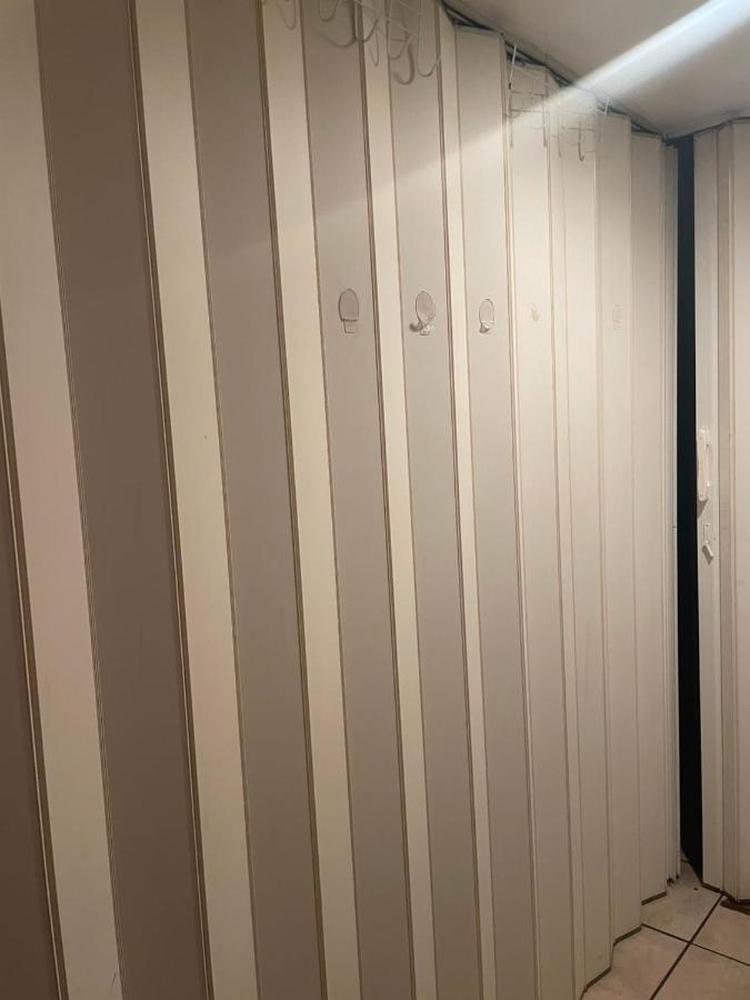 Crown Inn & Suites Spring Valley  Екстериор снимка