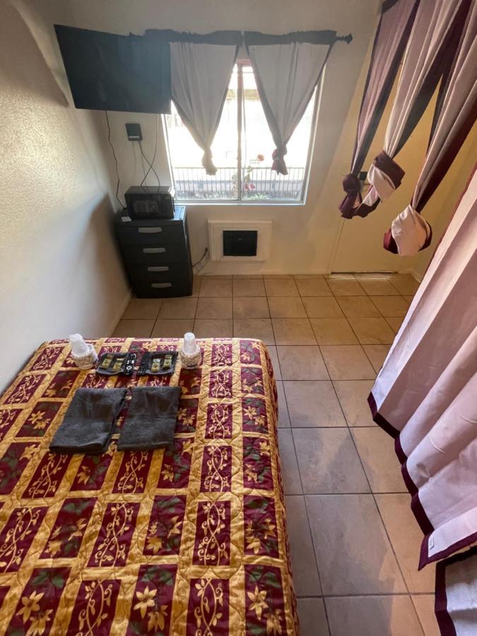 Crown Inn & Suites Spring Valley  Екстериор снимка